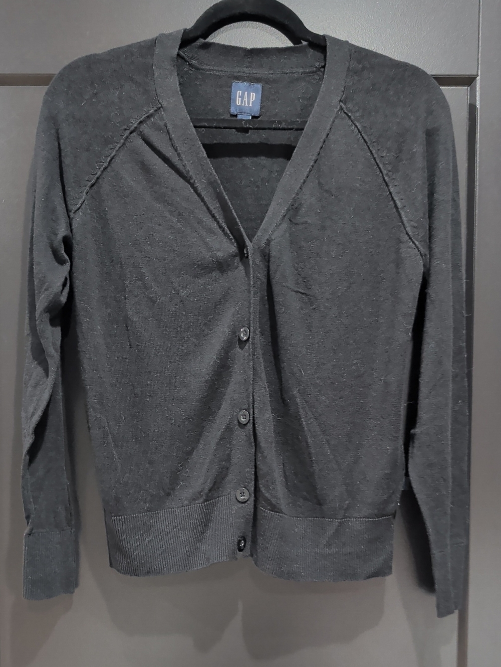 GAP Women's Black V-Neck Button Cardigan